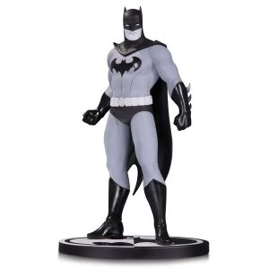 Batman (Batman) Black & White Statue