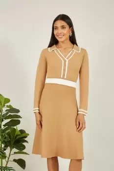 Camel Contrast Collar Knitted Dress