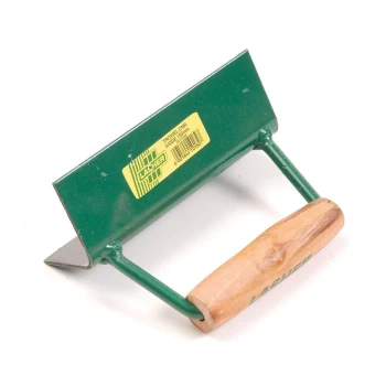 Corner Cove Outside Trowel With A Wooden Handle - 150Mm