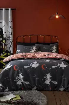 'Flying Witches' Glow in the Dark Duvet Cover Set