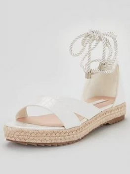 Lost Ink Fran Ankle Wrap Flat Sandals - White