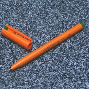 Pentel Ultra Fine Pen 0.6mm line Green PK12