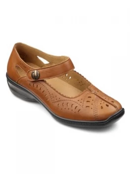 Hotter Chile ladies court shoes Tan