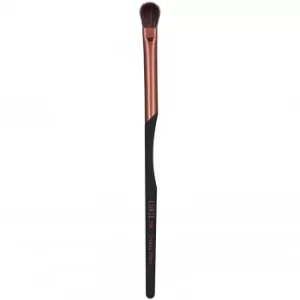 Luxie 704 Crease Blend Brush