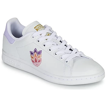 adidas STAN SMITH W womens Shoes Trainers in White