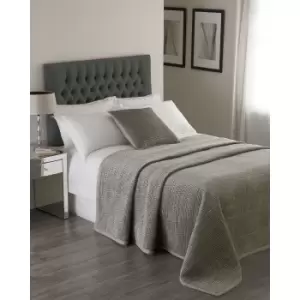 Riva Home Brooklands Bedspread (240x250cm) (Silver)