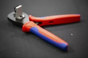 Knipex Hand Crimping Tool for Mini-Fit Contacts, 24AWG to 16AWG