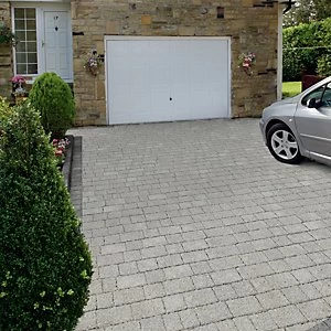 Marshalls Argent Priora Textured Block Mixed Size Paving Driveway Pack Light Silver 8.06 m2