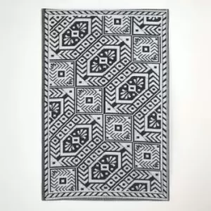 Black & White Outdoor Rug with Geometric Aztec Design, 120 x 180cm - Black and White - Homescapes