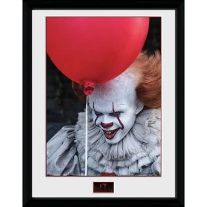 IT Balloon Framed Collector Print