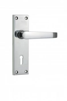 Wickes New York Victorian Straight Locking Door Handle - Chrome 1 Pair