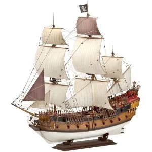 Pirate Ship (Revell) 1:72 Scale Level 5 Model Kit