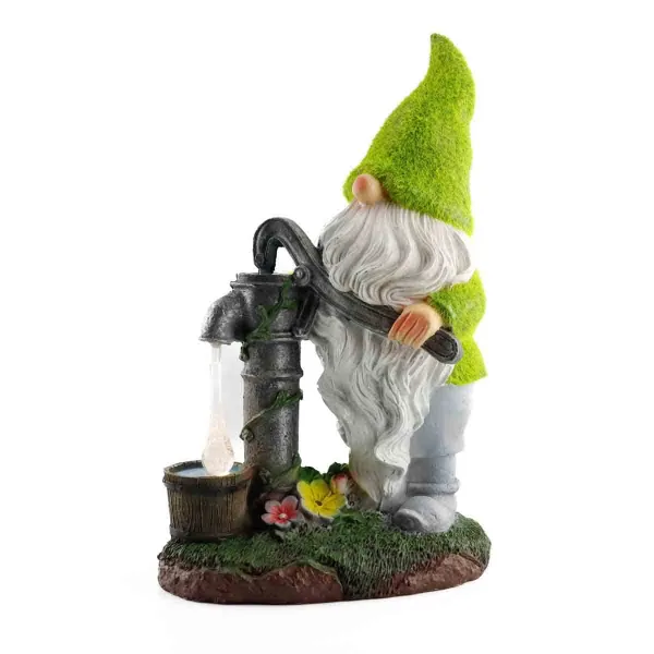 Streetwize Gnome Ornament With Water Pump & Solar LED