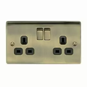 British General 13A Switched Socket
