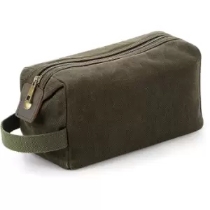 Quadra Heritage Leather Accented Waxed Canvas Wash Bag (One Size) (Olive Green) - Olive Green