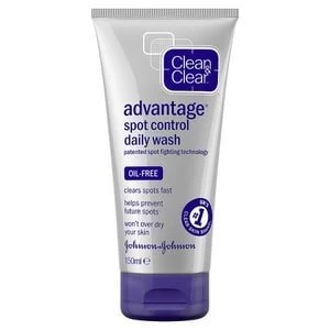 Clean and Clear Advantage Fast Action Daily Wash 150ml