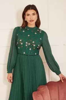 Green Embroidered Long Sleeve Pleated Midi Dress