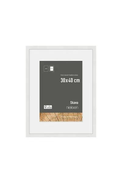 Nielsen Skava 30 x 40cm Wooden Picture Frame With A4 Mount & Glass Front White