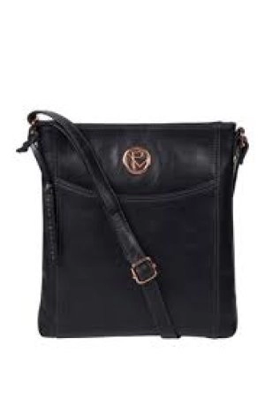 Pure Luxuries London Black 'Gilpin' Leather Cross Body Bag