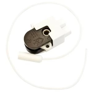 BQ 2A 1 Way White Replacement Ceiling Pull Switch