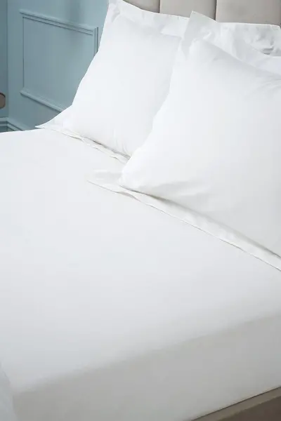 BIANCA Plain Dye 100% Egyptian Cotton 180 Thread Count Fitted Sheet, White, King - Bianca BD/57496/R/KFD/WH