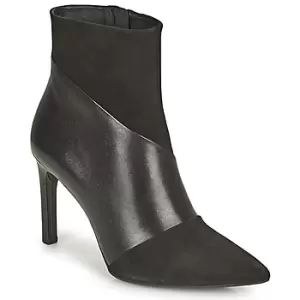 Geox FAVIOLA womens Low Ankle Boots in Black