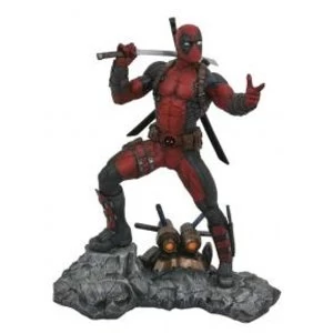 Deadpool (Marvel Premier Collection) Resin Statue