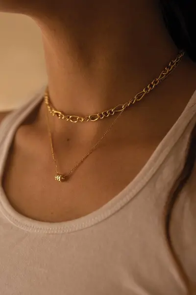 Elk & Bloom Thin Chain 18K Gold Link Chain Necklace Gold