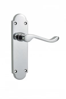 Wickes Vancouver Victorian Shaped Latch Door Handle - Chrome 1 Pair