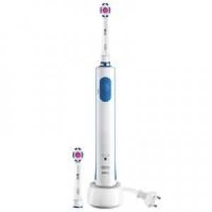 Oral-B Pro 570 3D White Electric Toothbrush + Free Brush Head