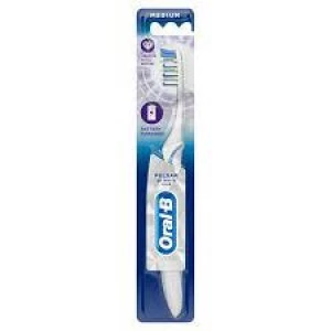 Oral-B Pulsar 3D White Luxe Battery Powered Manual Toothbrush