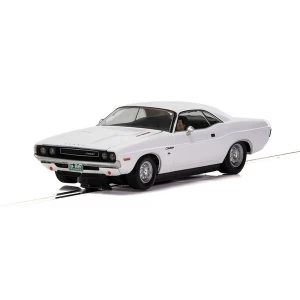 Dodge Challenger 1970 White 1:32 Scalextric Classic Street Car