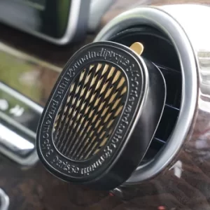 Car diffuser with Roses insert