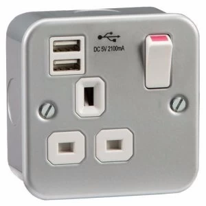 KnightsBridge Metal Clad 13A 1 Gang Switched Socket With 2 USB 5V Charger Ports
