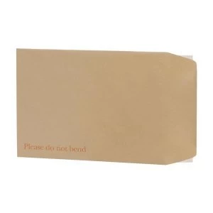 5 Star Office C4 Envelopes Recycled Board backed Hot Melt Peel and Seal 120gsm Manilla Pack 125