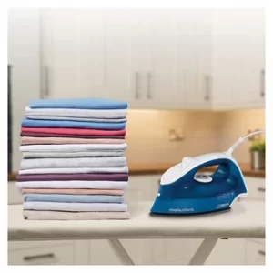 Morphy Richards 300273 Breeze Steam Iron in Blue White Ceramic Solepla