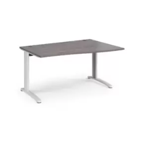TR10 right hand wave desk 1400mm - white frame and grey oak top
