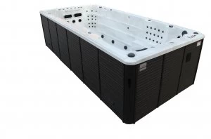 Canadian Spa Co. St Lawrence Deluxe 16ft 71 Jet Swim Hot Tub