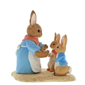 Mrs Rabbit, Flopsy & Peter Rabbit Figurine