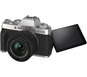 Fujifilm X-T200 + 15-45mm Silver