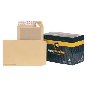 New Guardian C4 Heavyweight Board Backed Peel and Seal Envelopes 130gsm Manilla Pack of 125