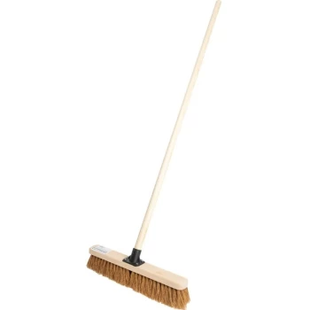 18' Soft Coco Broom with 48' Wooden Handle - Cotswold