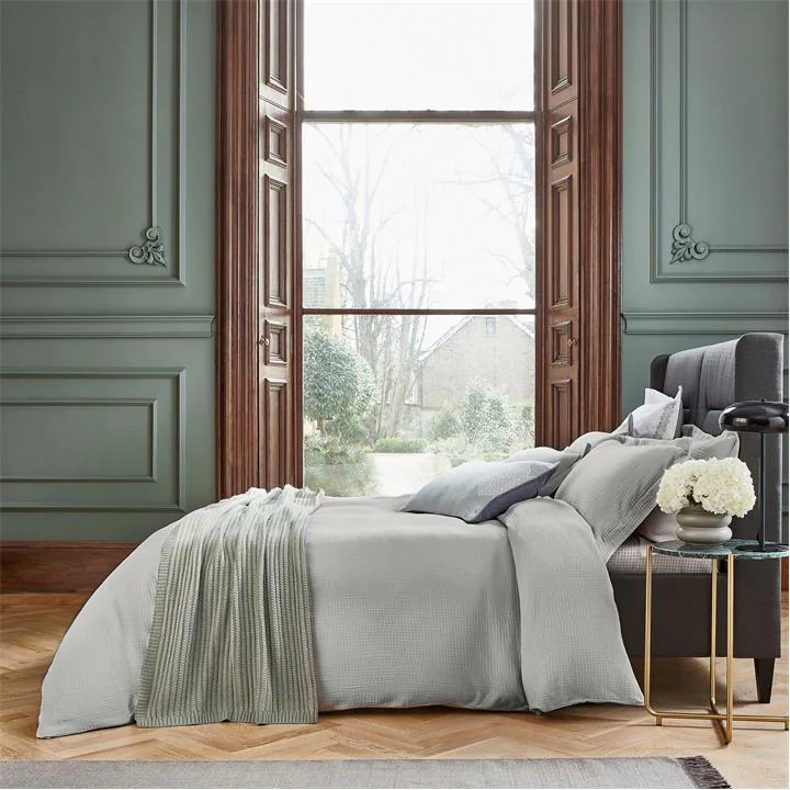 Bedeck of Belfast Silver Cotton 180 Thread Count 'Nika' Duvet Cover - double