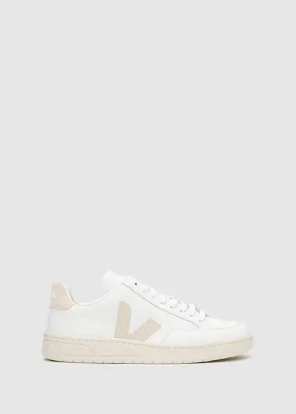 Veja Womens V-12 Leather Trainers In Extra White Sable
