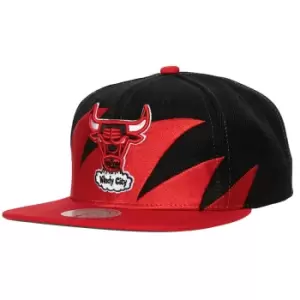 Mitchell And Ness Nba Sharktooth Snapback Hwc Chicago Bulls, Chicago Bulls Otc, Male, Headwear, HHSS2978-CBUYYPPPBKRD